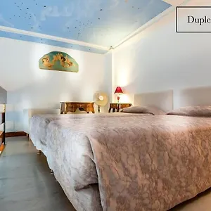 Grand Du Bel Air 2*, Paris France